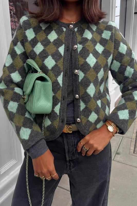 Trendige Strickjacke für Herbst & Winter