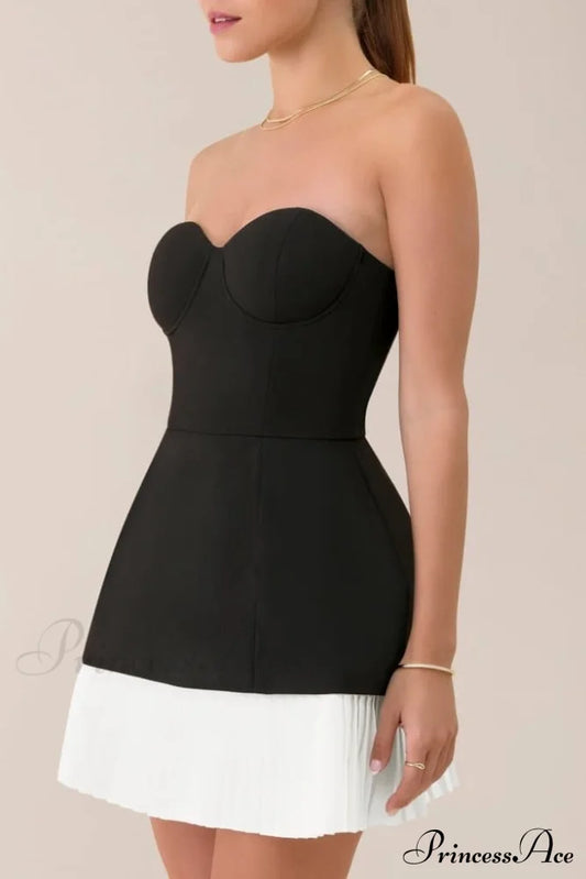 Black Strapless Graceful A-Line Pleated Minidress Xs Dresses