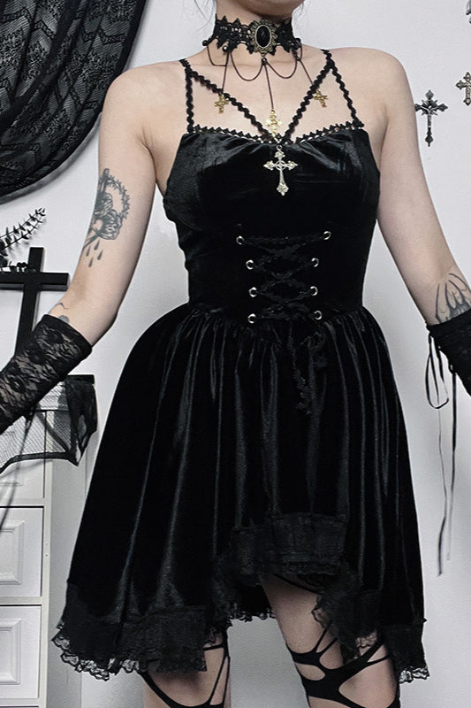 Gothic-Kleid aus Samt mit Bindegürtel