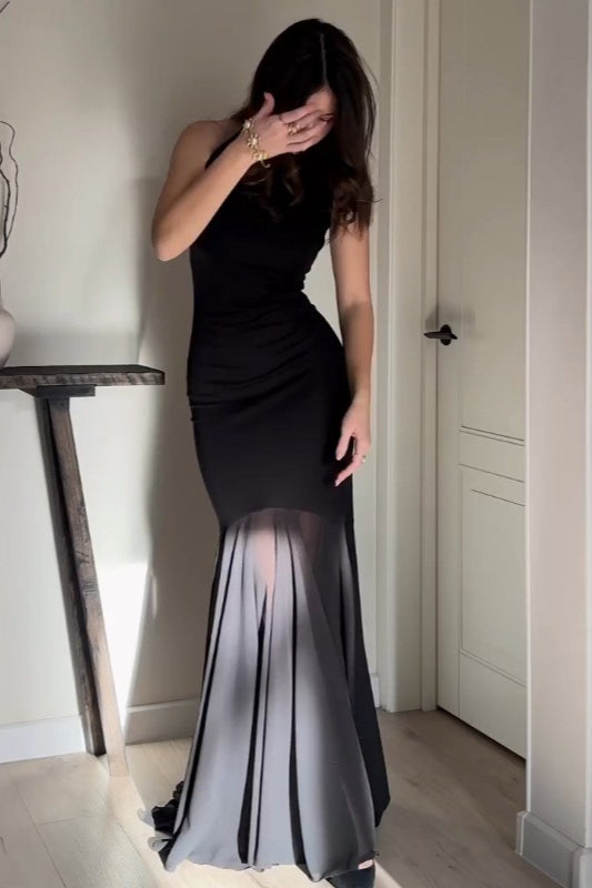 Sexy, figurbetontes Maxikleid in einfarbigem Netzstoff