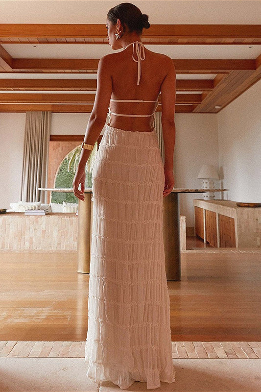 Rückenfreies, gerüschtes, plissiertes Maxikleid