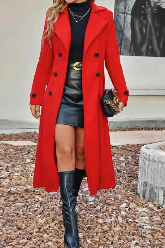 Schicke, doppelreihige Oberbekleidung aus Wollmischgewebe mit Revers