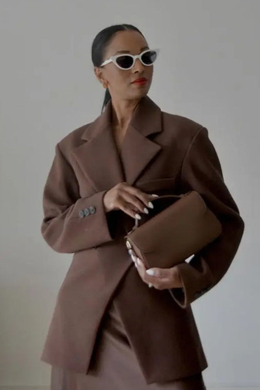 Hochtaillierter Knopfblazer