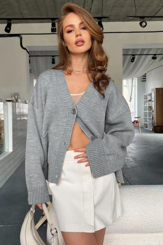 Strickjacke mit V-Ausschnitt und Tasche und lockerer Passform