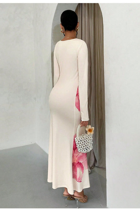 Schickes, figurbetontes Maxikleid mit Blumenmuster und langen Ärmeln