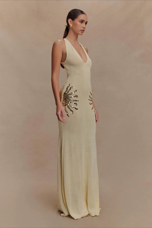 Elegantes einfarbiges Strickkleid mit U-Ausschnitt
