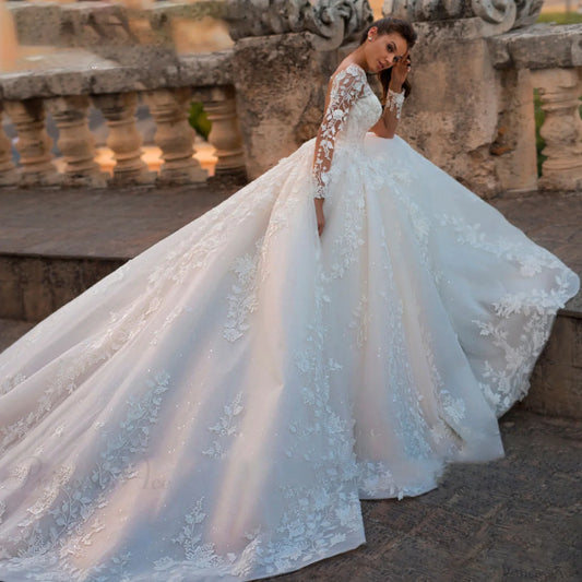 Deep V-Neck Long Tail Wedding Dress weddingdress-250223