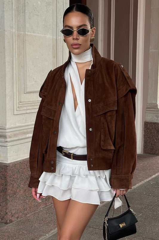 Wildlederjacke mit breiten Schultertaschen