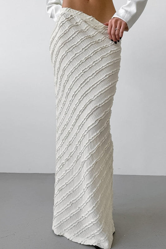 Figurbetonter Maxirock aus Strick mit Schlitz