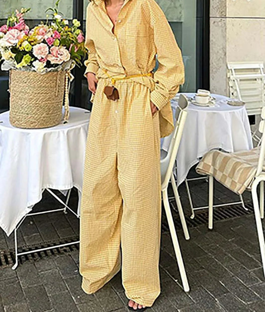 Gelbes Print-Taschen-Knopfhosen-Büro-Zweiteiler-Set