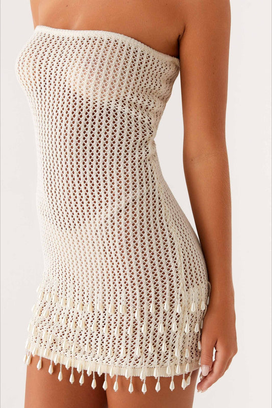 Trägerloses Mini-Boho-Strickkleid