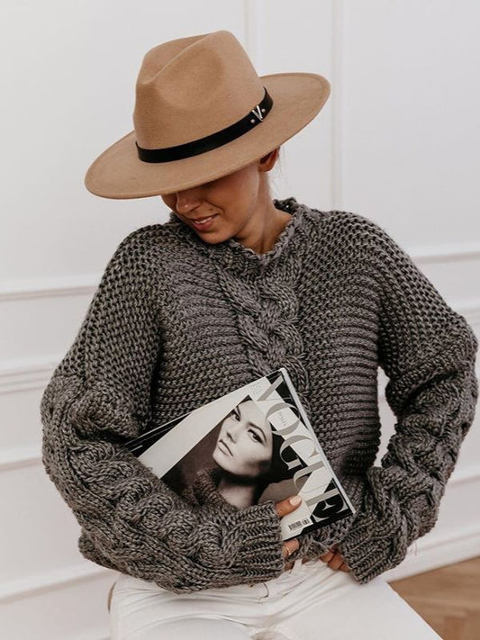 Lässiger, einfarbiger Zopfmusterpullover mit V-Ausschnitt