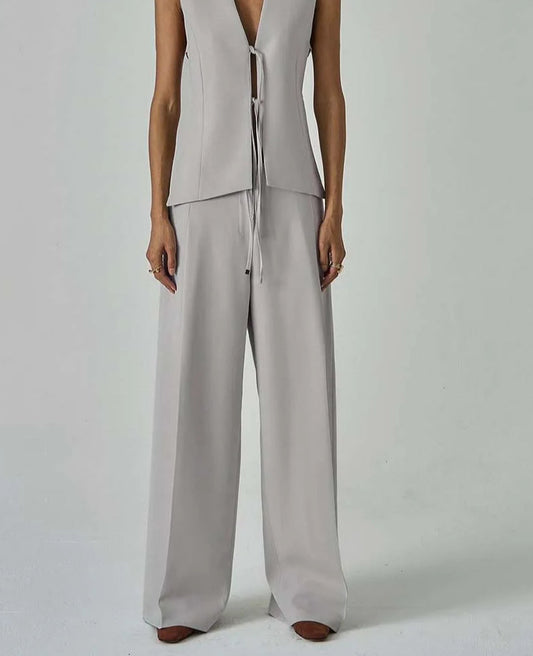 Graues Hemd mit Knöpfen und Schnürhose fürs Büro, zweiteiliges Set