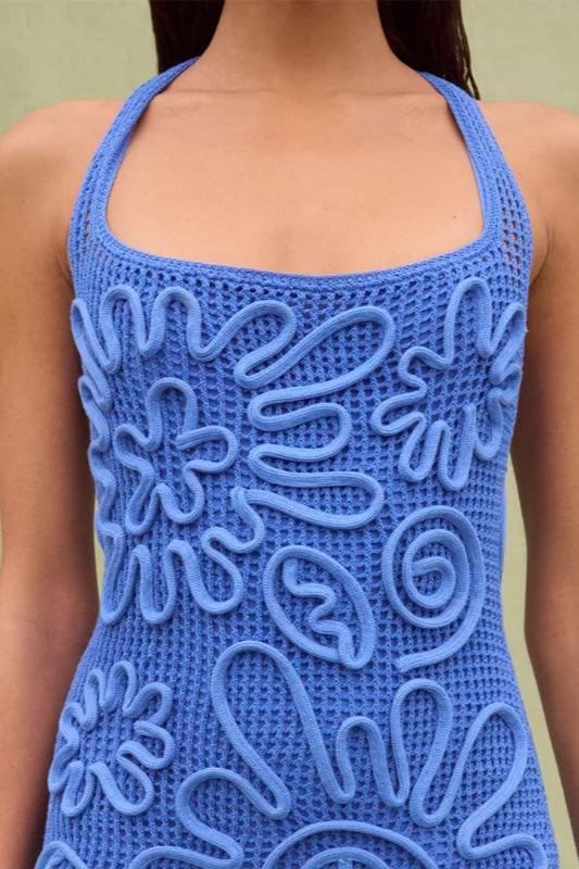 Elegantes gestricktes ärmelloses Blumenkleid