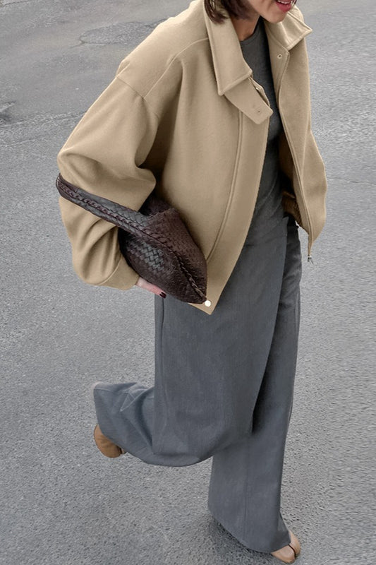 Khakifarbene Wolljacke mit lockerer Passform