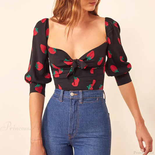 Strawberry Print Sweetheart Neck Slim Smocked Puff Blouse Black / S croptop-250126