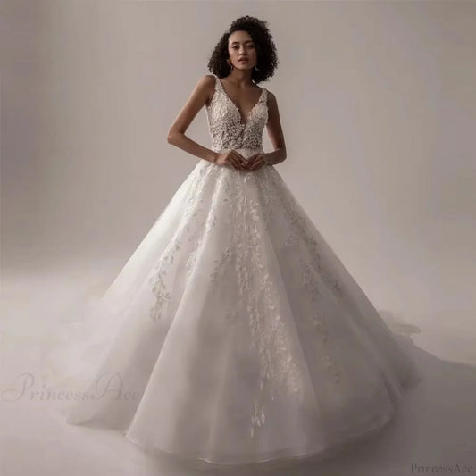 V-Neck Sleeveless Lace Wedding Dress lvory white / 2 weddingdress-250223
