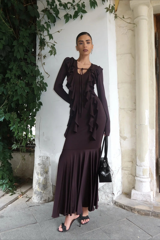 Mehrlagiges Maxi-Boho-Kleid mit Rüschen und V-Ausschnitt