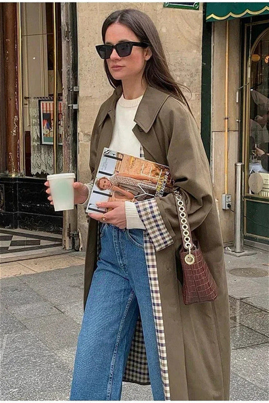 Trenchcoat mit Kragen und Knöpfen