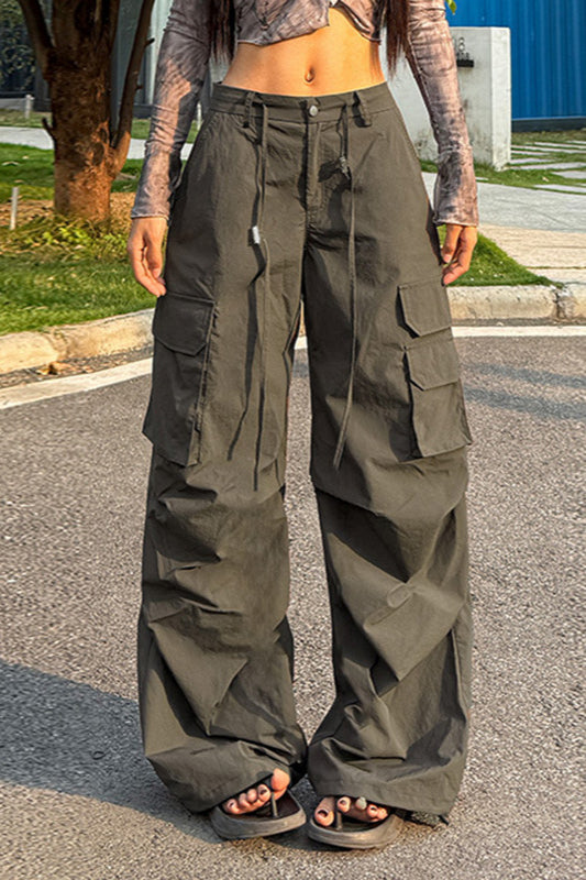 Militärgrüne Cargohose mit hoher Taille 