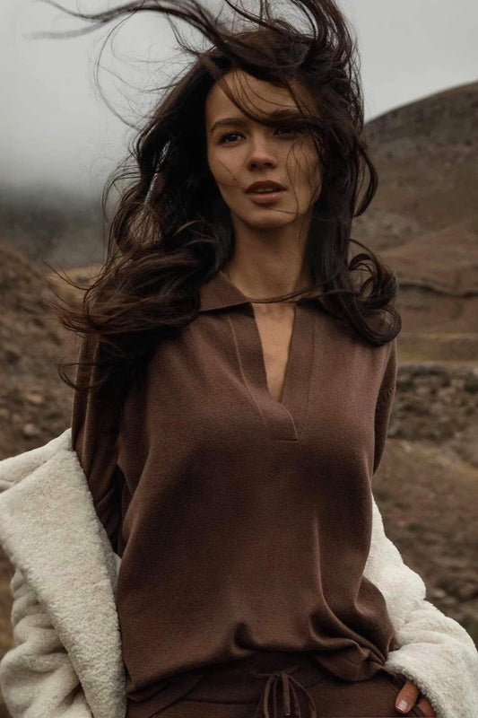 Strickpullover mit Reverskragen im französischen Stil
