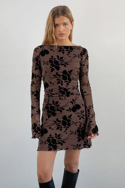 Schmal geschnittenes, langärmliges Mini-Partykleid aus Samt mit Blumenmuster und Flockprint 