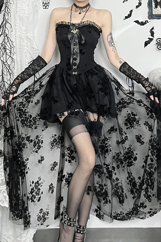 Gothic-Kleid aus transparenter Spitze
