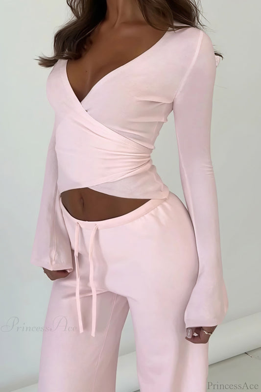 Zweiteiliges Set aus sexy V-Ausschnitt-Top und lässiger Hose im Y2K-Stil