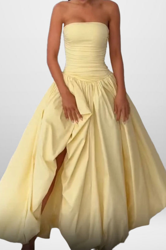 Trägerloses, einfarbiges Abendkleid mit geteilter Krawatte