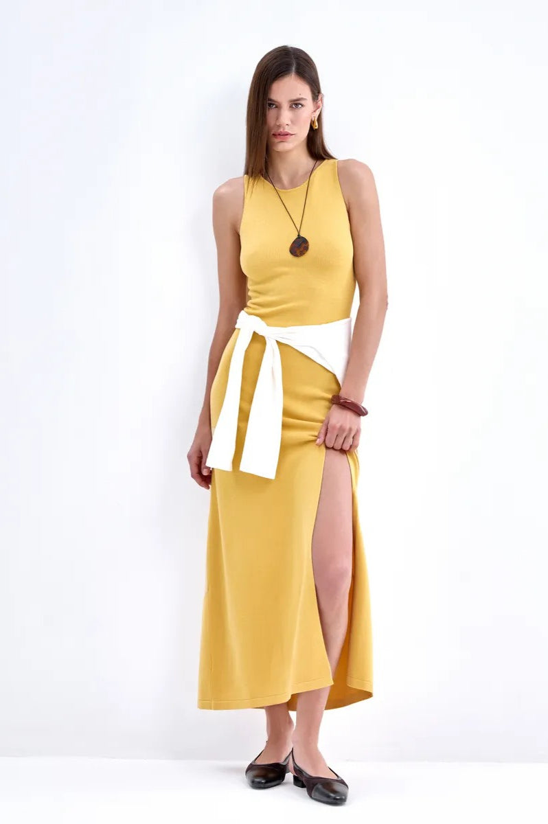 Elegant Knit Sleeveless Sweater Dress S / Yellow