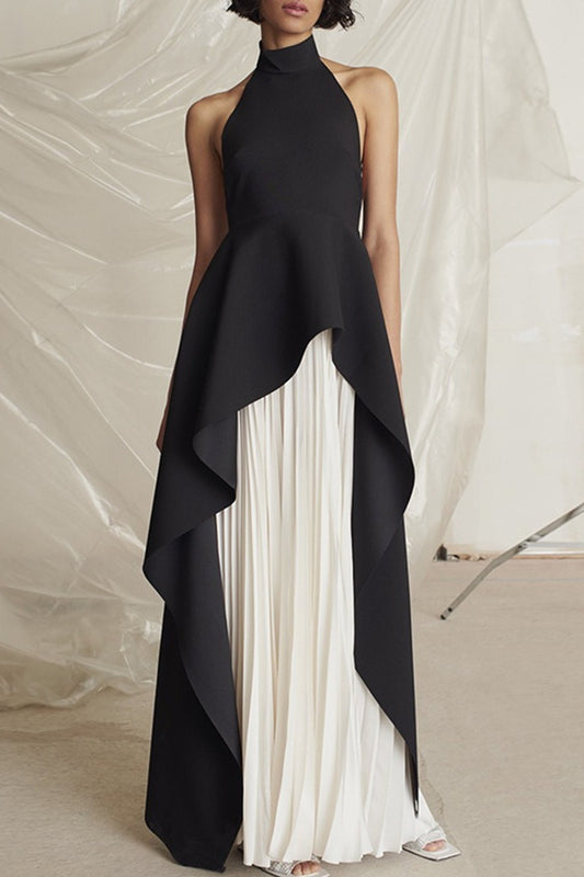 Neckholder-Abendkleid in Schwarz-Weiß mit Kontrastfalten