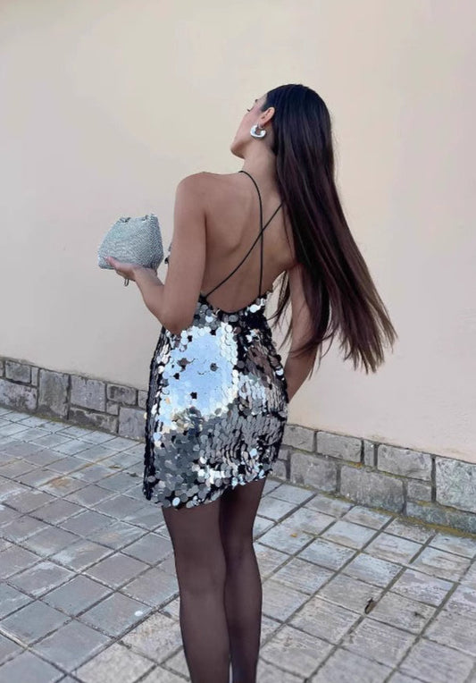 Glitzerndes Neckholder-Unterkleid