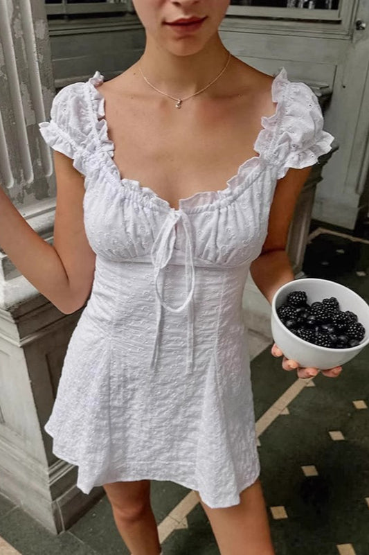 Kurzärmliges Boho-Kleid mit Rüschen