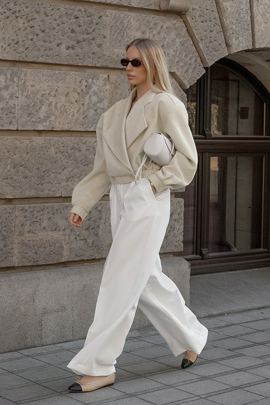 Retro-Mantel aus einfarbiger Wolle mit Reverskragen und elastischem Bund