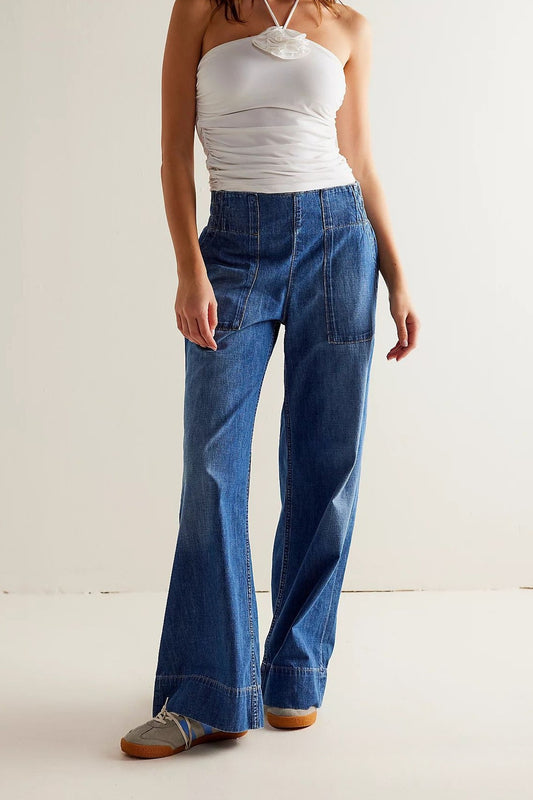 Elastischer Bund, mittelhoher Bund, geraffte, lockere Jeans mit weitem Bein