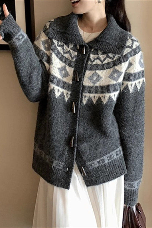 Jacquard-Kragen, Hornknopf, Retro-Strickjacke, locker gestrickt