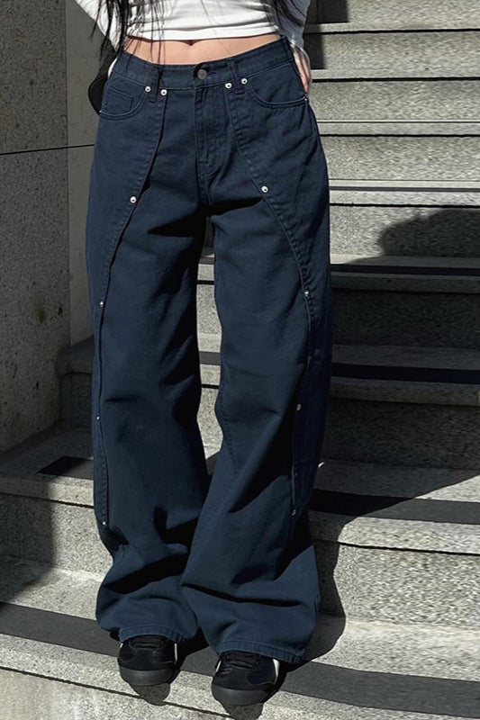 Cargohose mit Schlitz und niedriger Taille und weitem Bein