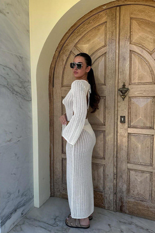 Rückenfreies Strick-Strand-Maxikleid mit V-Ausschnitt