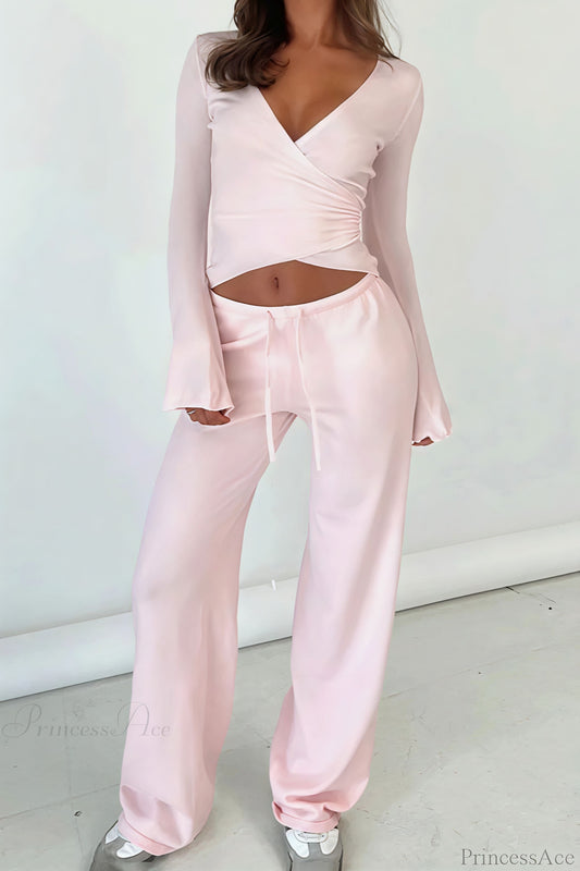 Zweiteiliges Set aus sexy V-Ausschnitt-Top und lässiger Hose im Y2K-Stil