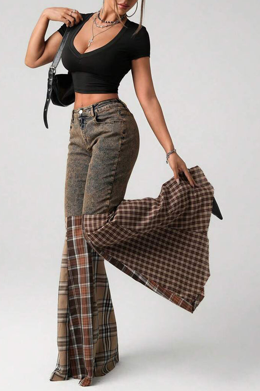 Schlagjeans mit Karomuster und hoher Taille