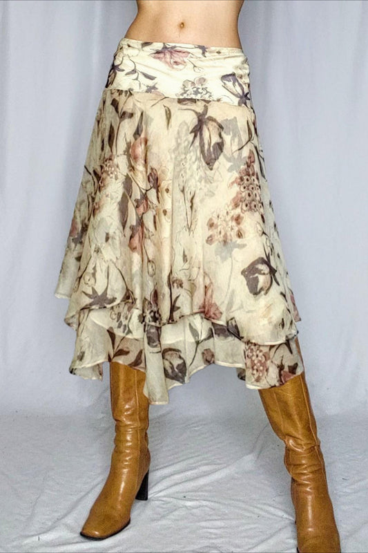 Locker sitzender Netzrock mit hoher Taille