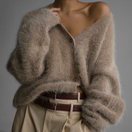 Strickjacke aus Nerzwolle mit V-Ausschnitt