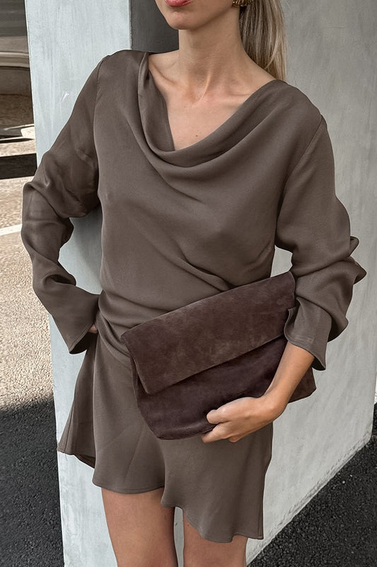 Vintage Satin Minikleid mit Wasserfallausschnitt und langen Ärmeln