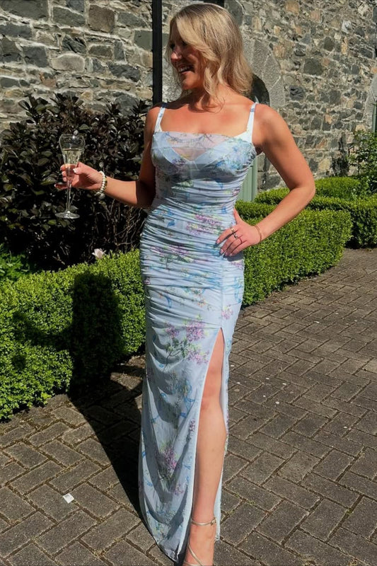 Schmal geschnittenes Maxikleid mit Blumenmuster und Spaghettiträgern