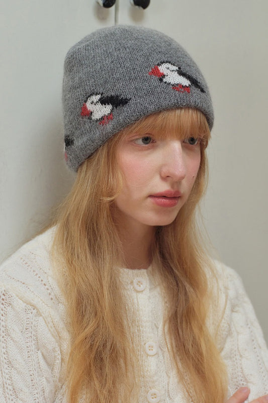 Strickmütze mit Kaninchenfellmischung, Vogelmuster und Farbblock-Design