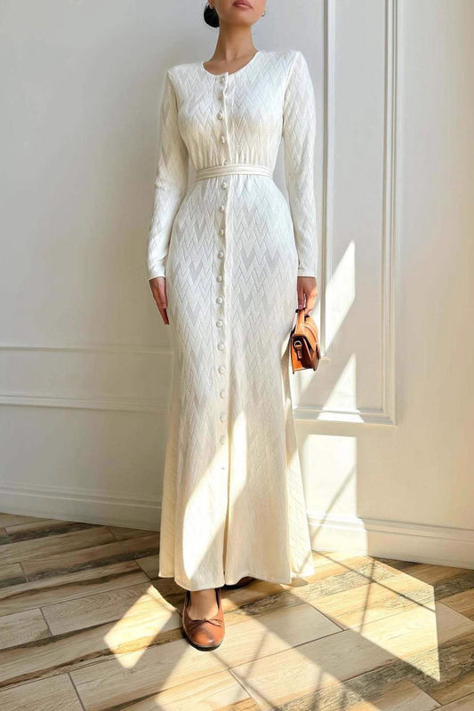 Strickkleid mit Rundhalsausschnitt und Knöpfen