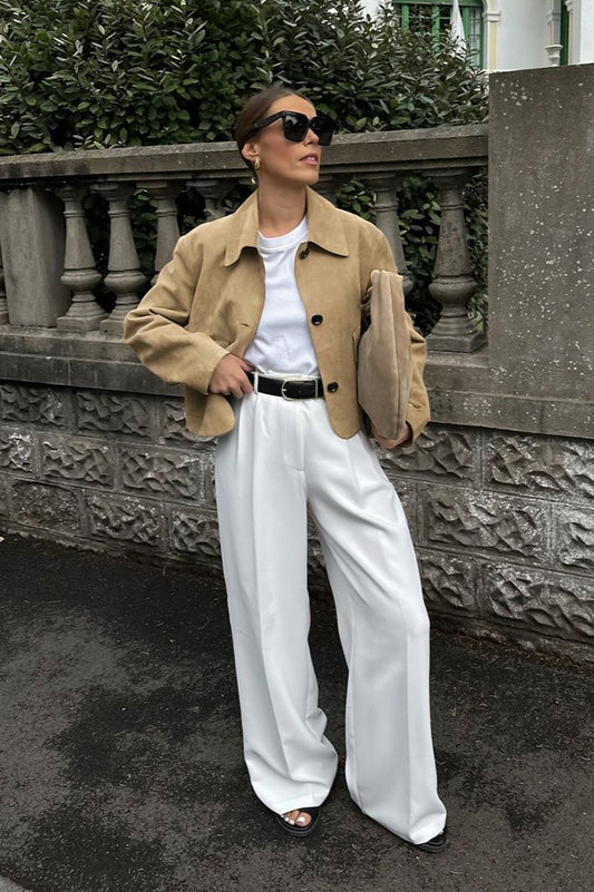 Lässige braune Wildlederjacke