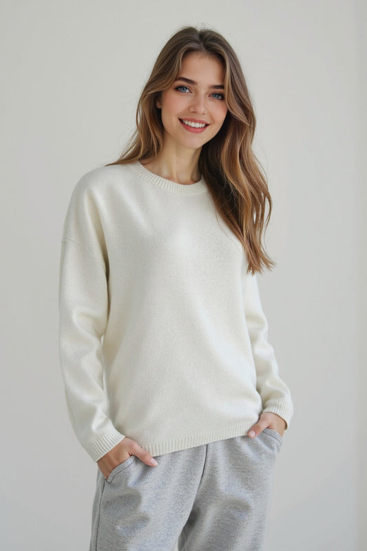 Seamless Knit Wool Pullover Sweater White / M