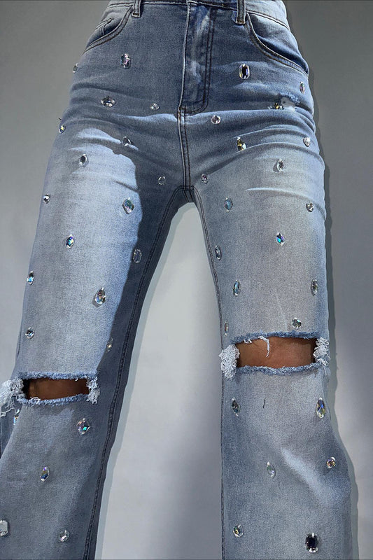 Zerrissene Jeans mit hoher Taille und Strass