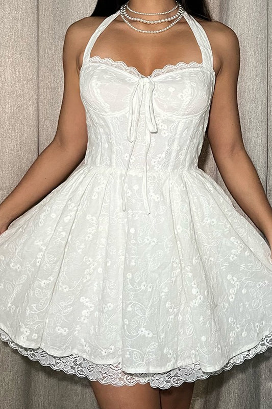 Figurbetontes Boho-Kleid mit Neckholder und Spitze